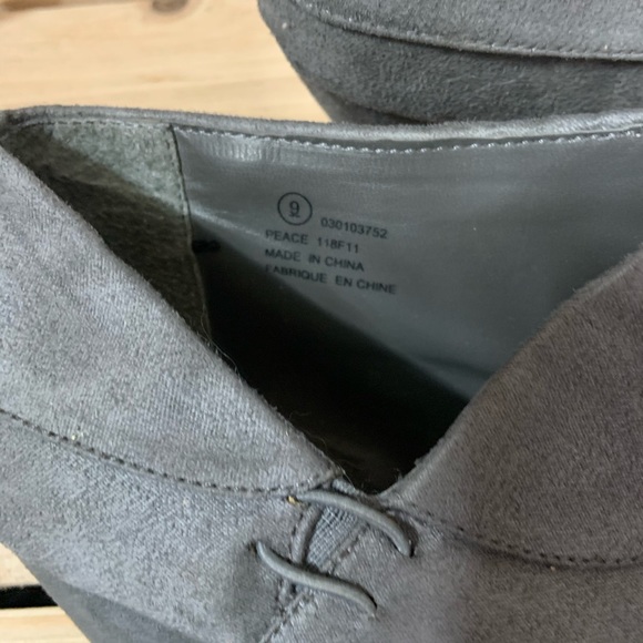 George Booties - Picture 2 of 2